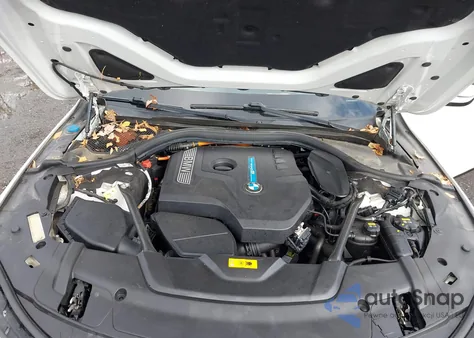 2018 BMW 740E xDrive Iperformance from USA, damaged, VIN WBA7J2C53JG938174